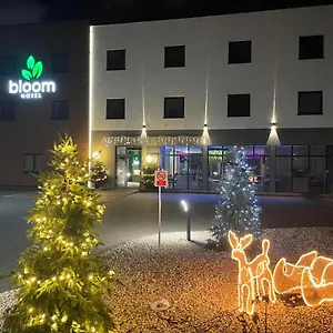 Bloom Airport Okecie Hotel